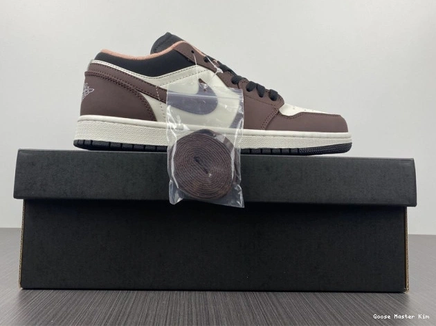 1 DC6991-200 Air Mocha Low Jordan 0821